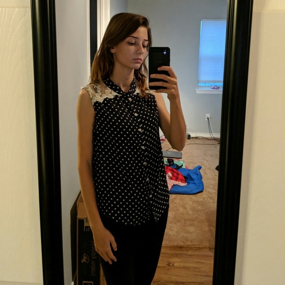 Sleeveless Polka Dot Blouse - Picture 2 of 3